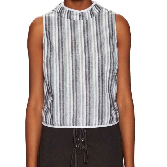Lucca Couture Mockneck Side Split Top - Picture 1 of 2